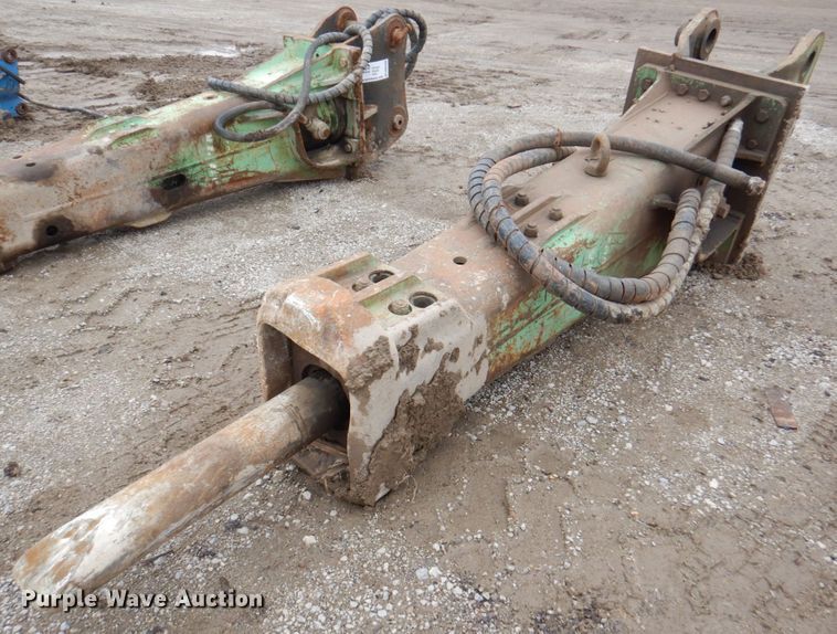 image for item DM6005 Tramac V-1600 breaker