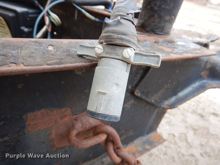 image for item DM6008 1977 Satellite 40X10  office trailer