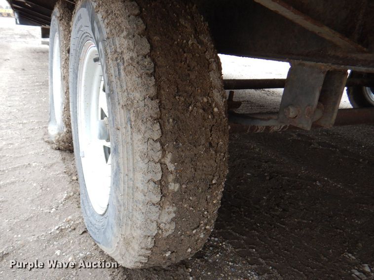 image for item DM6008 1977 Satellite 40X10  office trailer