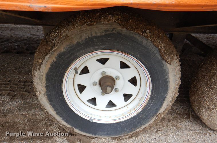 image for item DM6008 1977 Satellite 40X10  office trailer