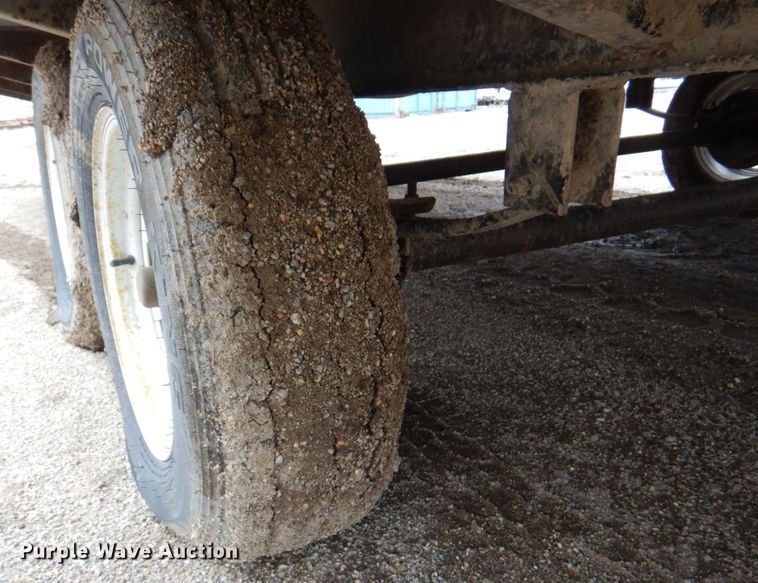 image for item DM6008 1977 Satellite 40X10  office trailer