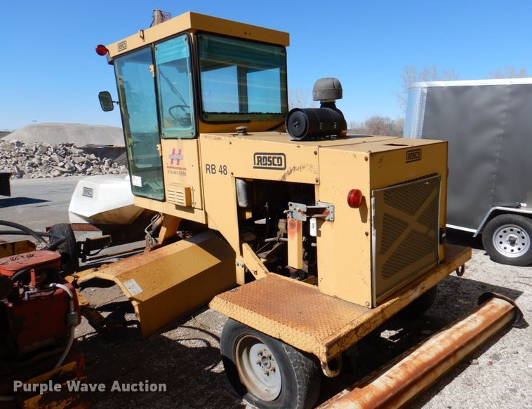 image for item DM6012 1998 Rosco RB48  broom