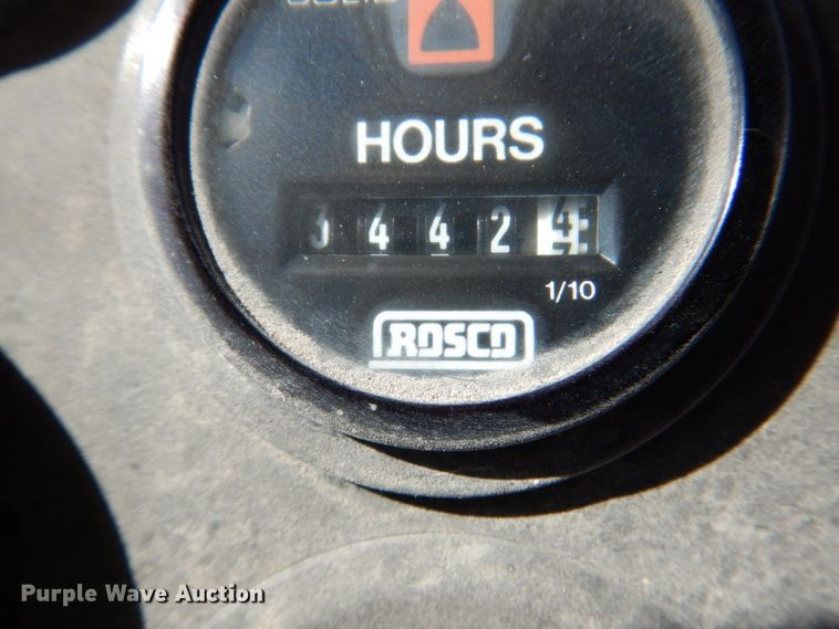 image for item DM6012 1998 Rosco RB48  broom