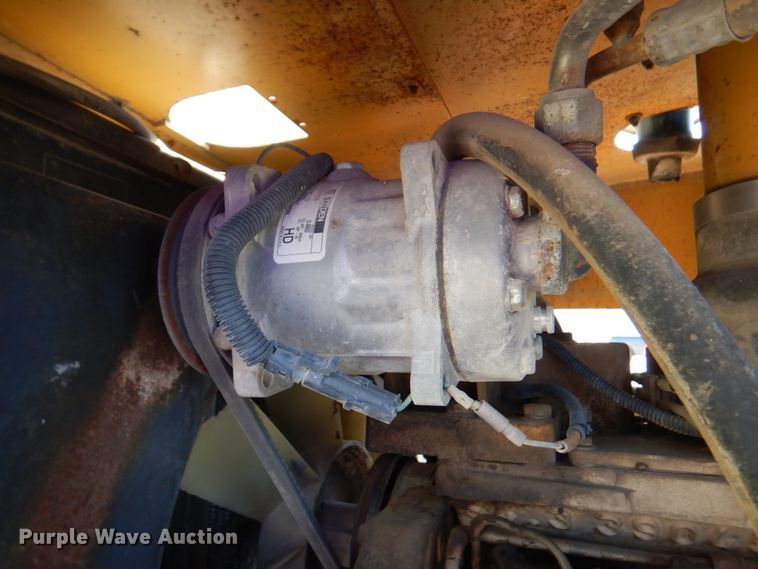 image for item DM6012 1998 Rosco RB48  broom