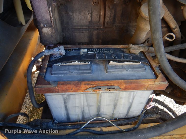 image for item DM6012 1998 Rosco RB48  broom