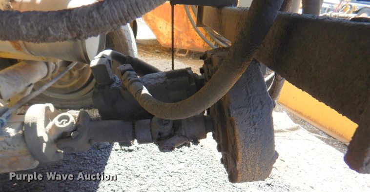 image for item DM6012 1998 Rosco RB48  broom