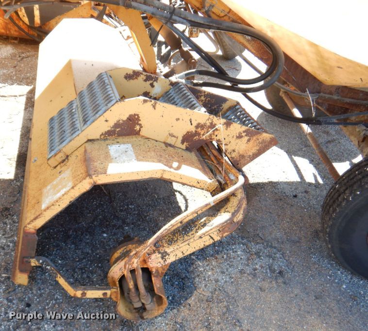 image for item DM6012 1998 Rosco RB48  broom