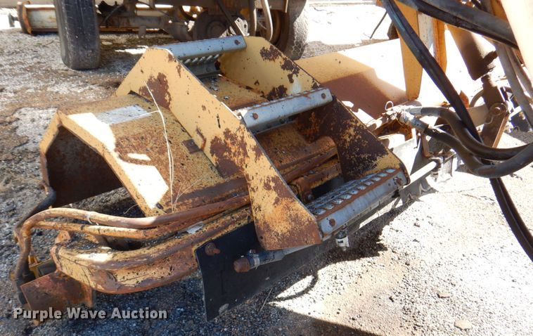 image for item DM6012 1998 Rosco RB48  broom