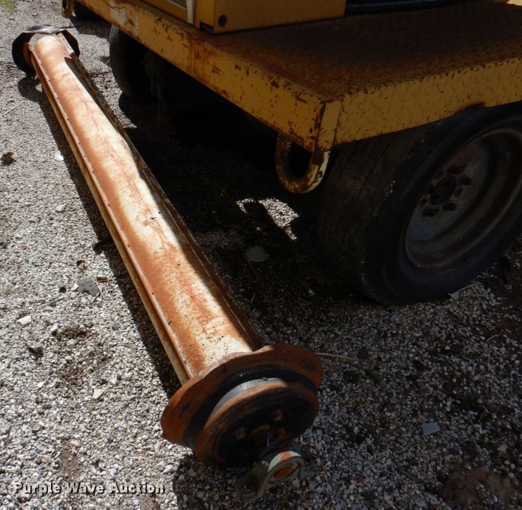 image for item DM6012 1998 Rosco RB48  broom