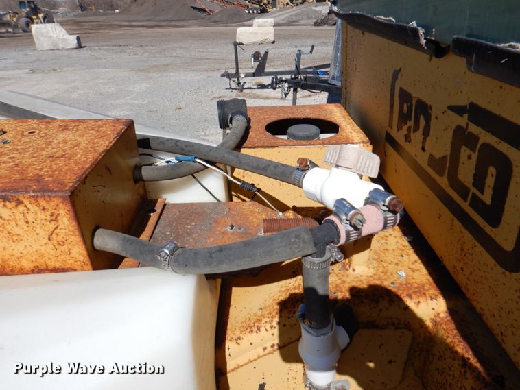 image for item DM6012 1998 Rosco RB48  broom