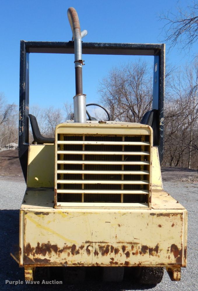 image for item DM6013 1995 Bomag BW11R  pneumatic roller