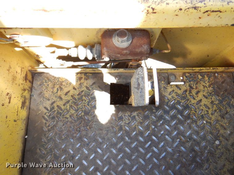 image for item DM6013 1995 Bomag BW11R  pneumatic roller