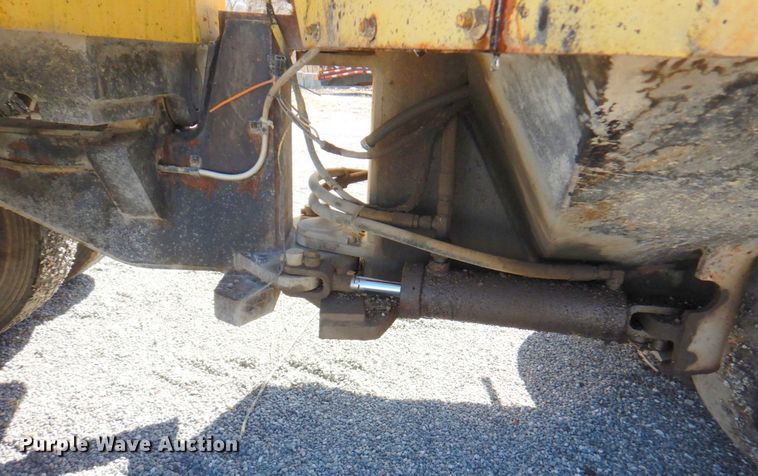 image for item DM6013 1995 Bomag BW11R  pneumatic roller