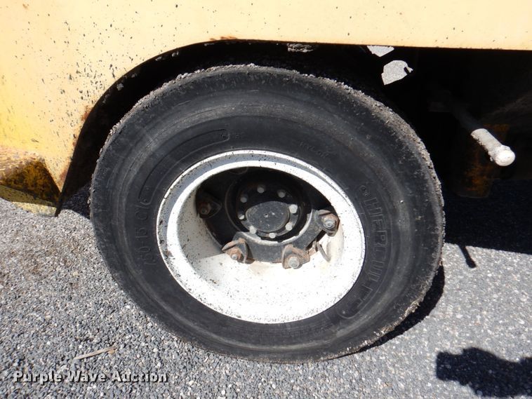 image for item DM6013 1995 Bomag BW11R  pneumatic roller