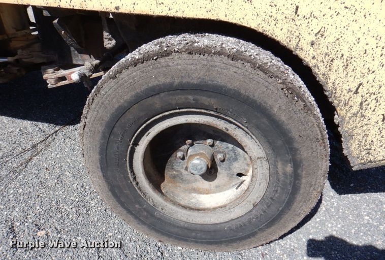 image for item DM6013 1995 Bomag BW11R  pneumatic roller