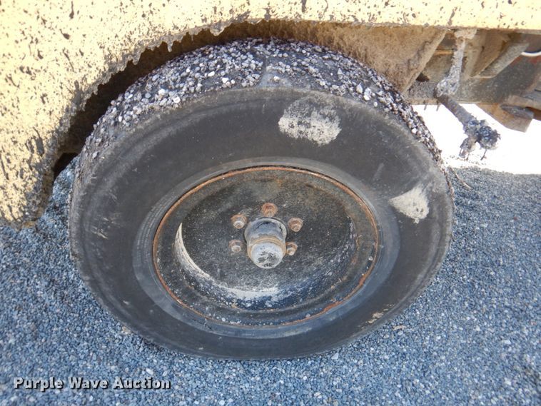 image for item DM6013 1995 Bomag BW11R  pneumatic roller