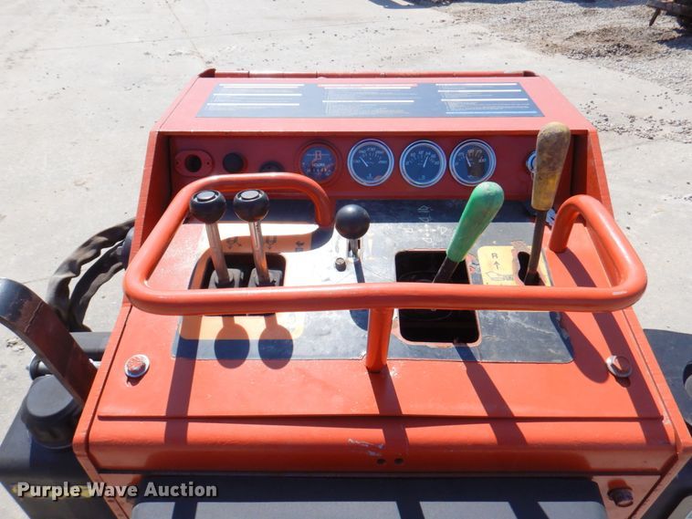 image for item DM6025 2006 Ditch Witch SK650  compact utility loader