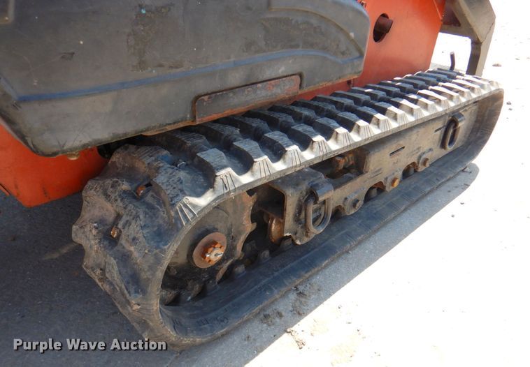 image for item DM6025 2006 Ditch Witch SK650  compact utility loader