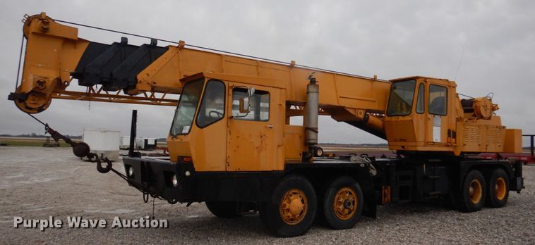 image for item DM7231 1974 Grove 8435G  crane