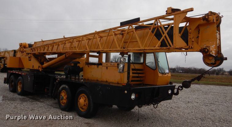 image for item DM7231 1974 Grove 8435G  crane