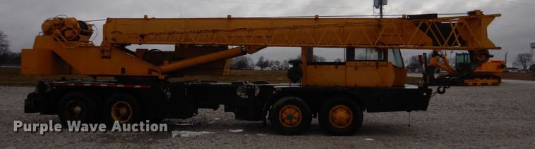 image for item DM7231 1974 Grove 8435G  crane