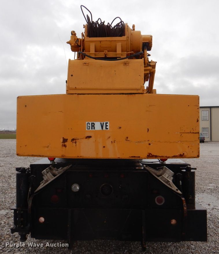 image for item DM7231 1974 Grove 8435G  crane