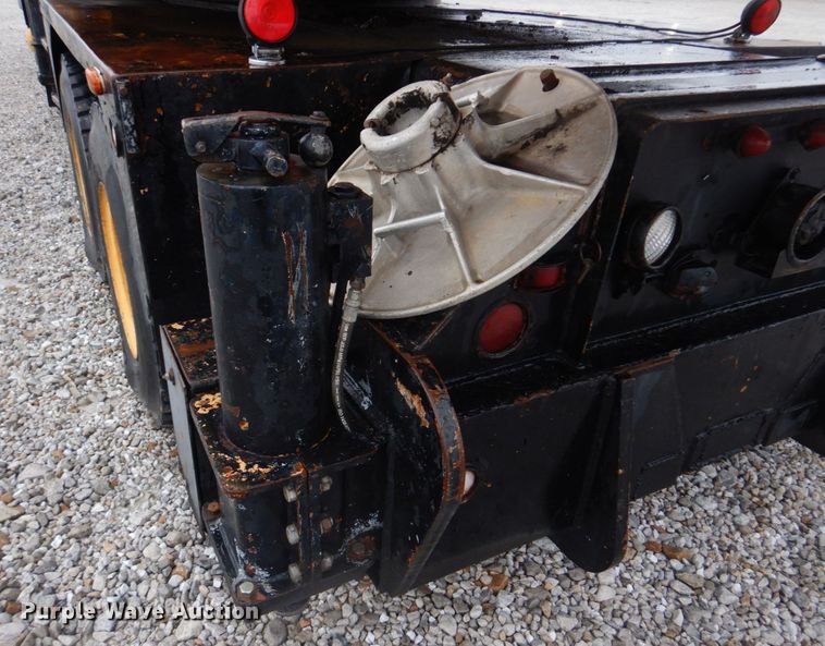 image for item DM7231 1974 Grove 8435G  crane