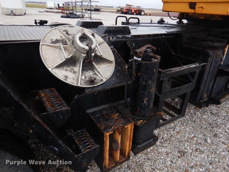 image for item DM7231 1974 Grove 8435G  crane