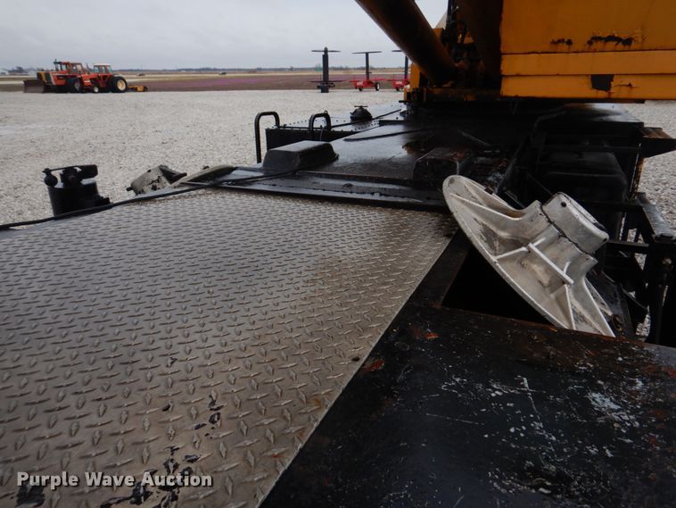 image for item DM7231 1974 Grove 8435G  crane