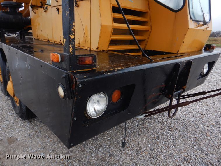 image for item DM7231 1974 Grove 8435G  crane