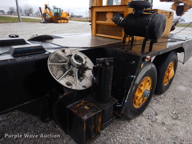 image for item DM7231 1974 Grove 8435G  crane
