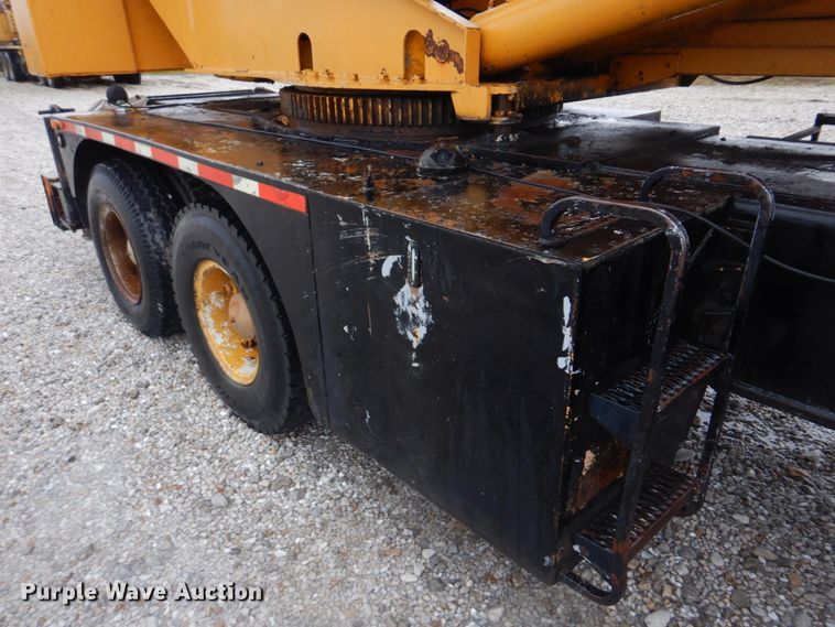 image for item DM7231 1974 Grove 8435G  crane