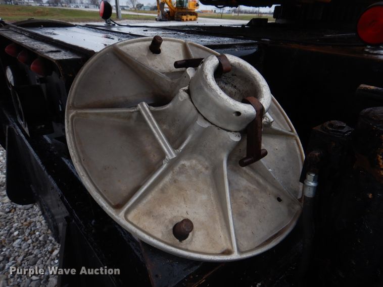 image for item DM7231 1974 Grove 8435G  crane