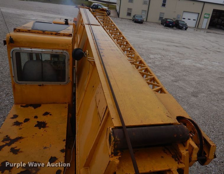 image for item DM7231 1974 Grove 8435G  crane