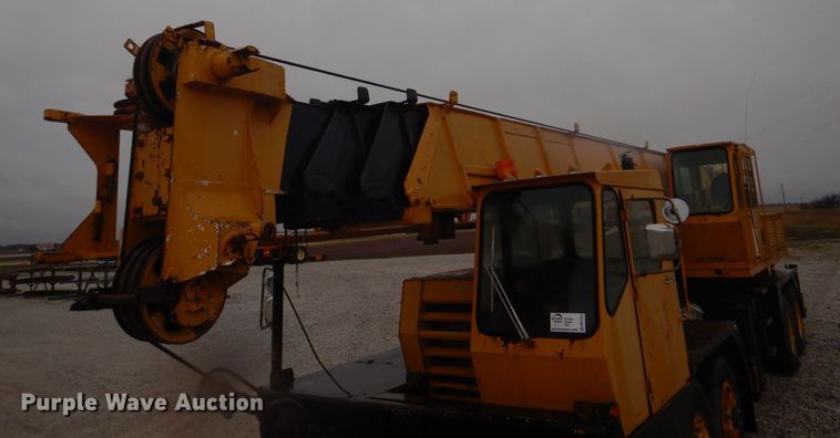 image for item DM7231 1974 Grove 8435G  crane