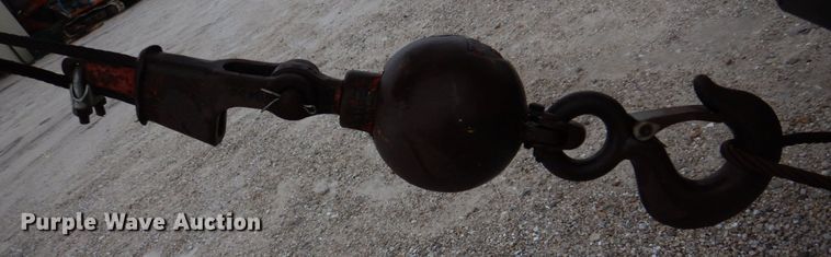 image for item DM7231 1974 Grove 8435G  crane