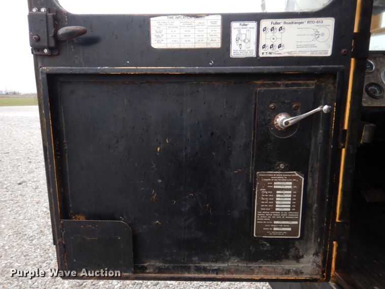 image for item DM7231 1974 Grove 8435G  crane