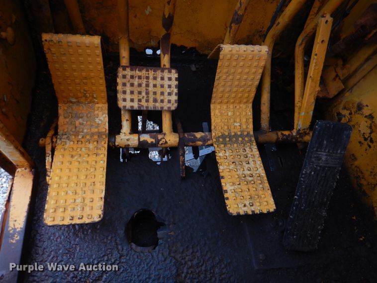 image for item DM7231 1974 Grove 8435G  crane