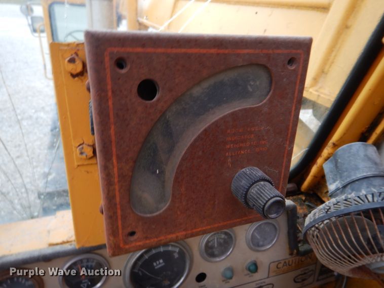 image for item DM7231 1974 Grove 8435G  crane