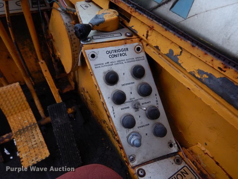 image for item DM7231 1974 Grove 8435G  crane