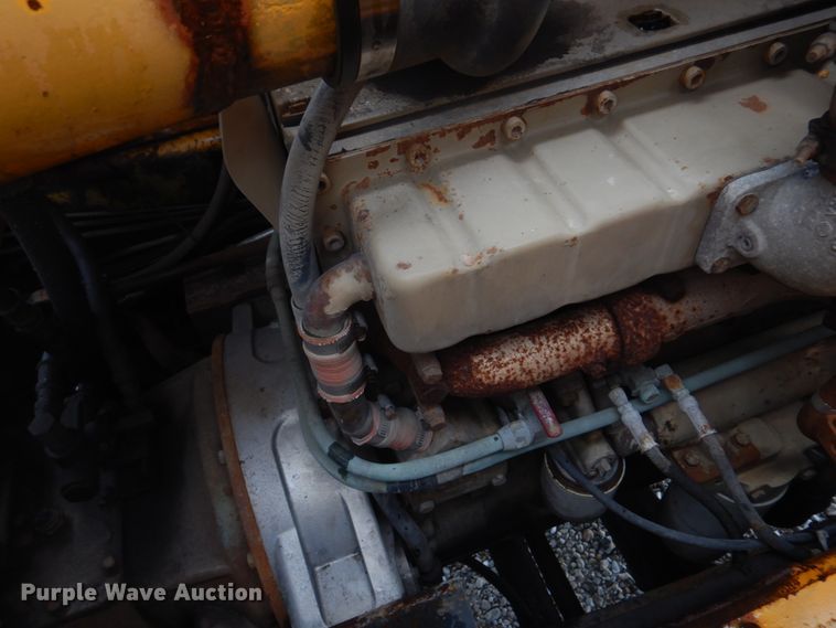 image for item DM7231 1974 Grove 8435G  crane