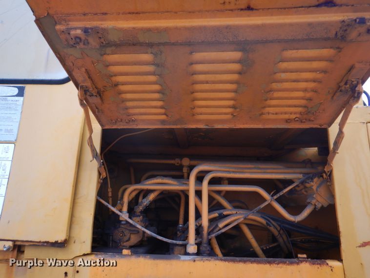 image for item DM7231 1974 Grove 8435G  crane