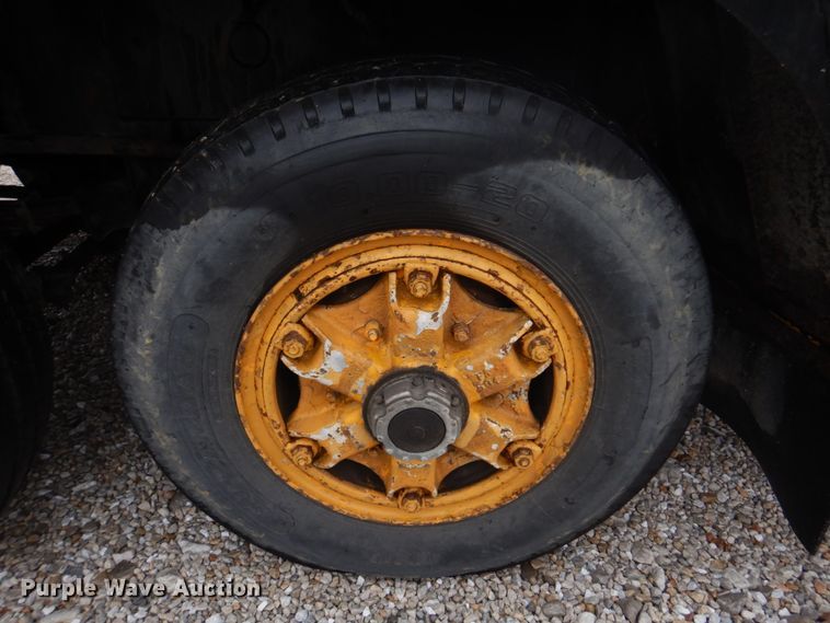 image for item DM7231 1974 Grove 8435G  crane