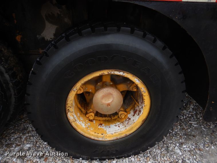 image for item DM7231 1974 Grove 8435G  crane