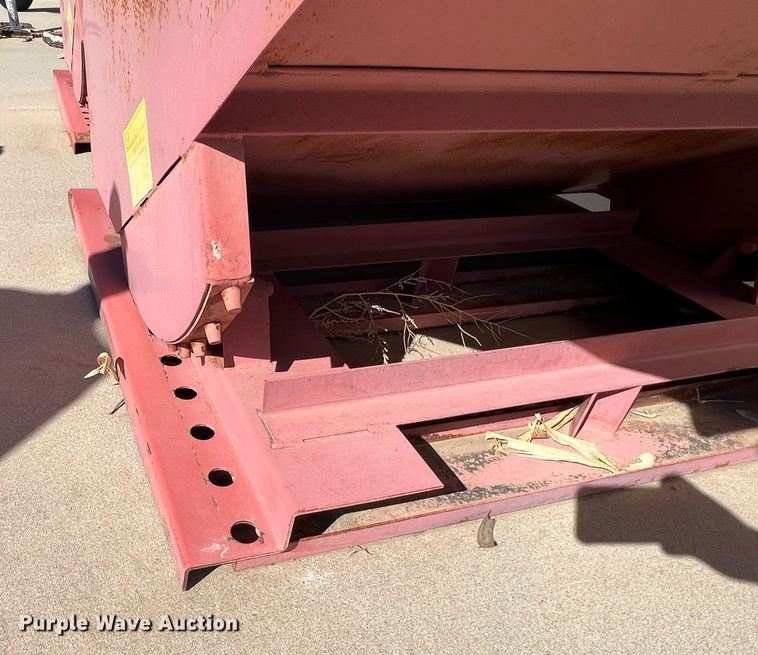 image for item DM8424 (2) Meco self-dumping hoppers