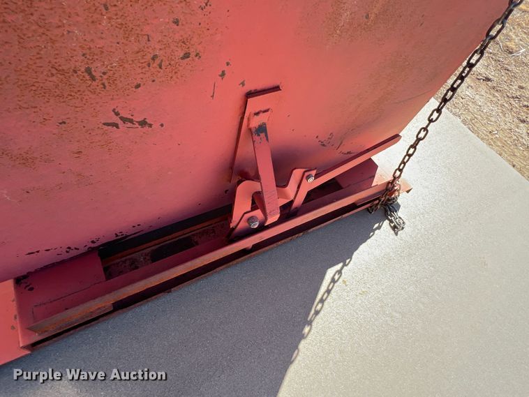 image for item DM8424 (2) Meco self-dumping hoppers