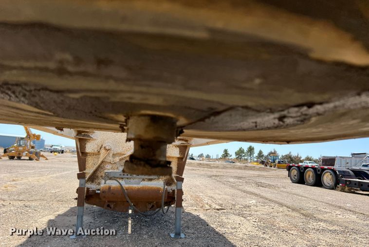 image for item DM8426 2012 CPS LBD40  bottom dump trailer
