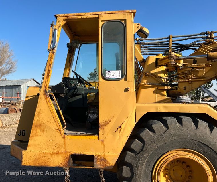 image for item DM8428 John Deere 762  elevating scraper