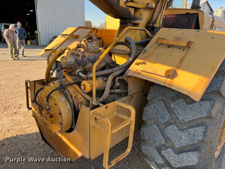 image for item DM8428 John Deere 762  elevating scraper