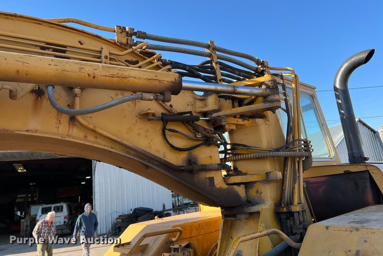 image for item DM8428 John Deere 762  elevating scraper